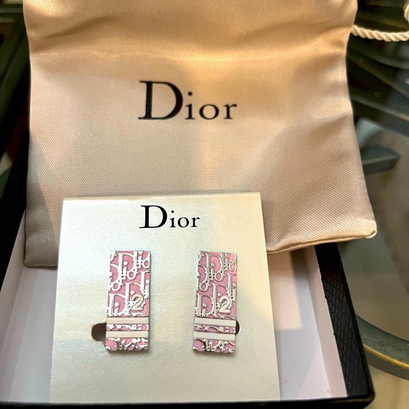 Dior Jewelry - EUC Dior Trotter 2 Earings